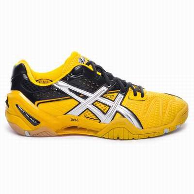 chaussure handball femme nike